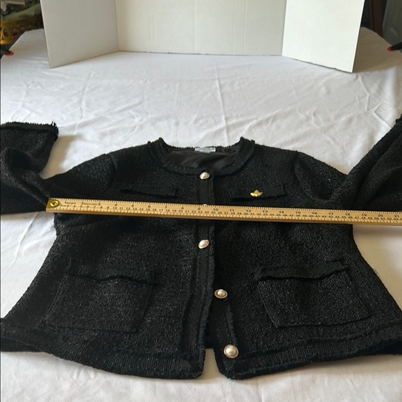 Chic Black Jacket with Pearl Accents - Picture 3 of 6